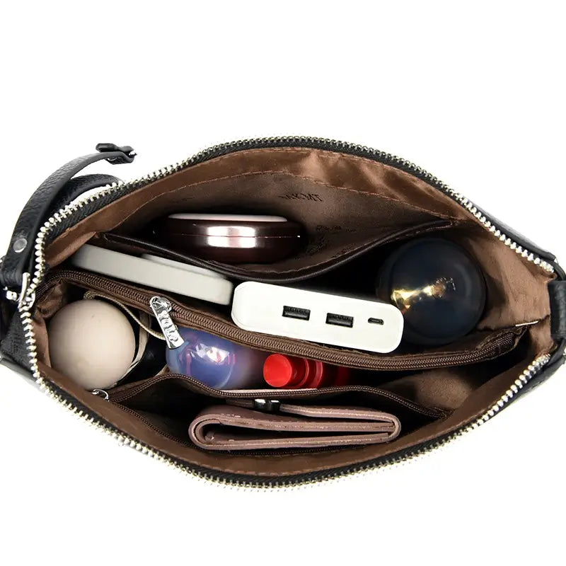 Sac à main à bandoulière noir complet